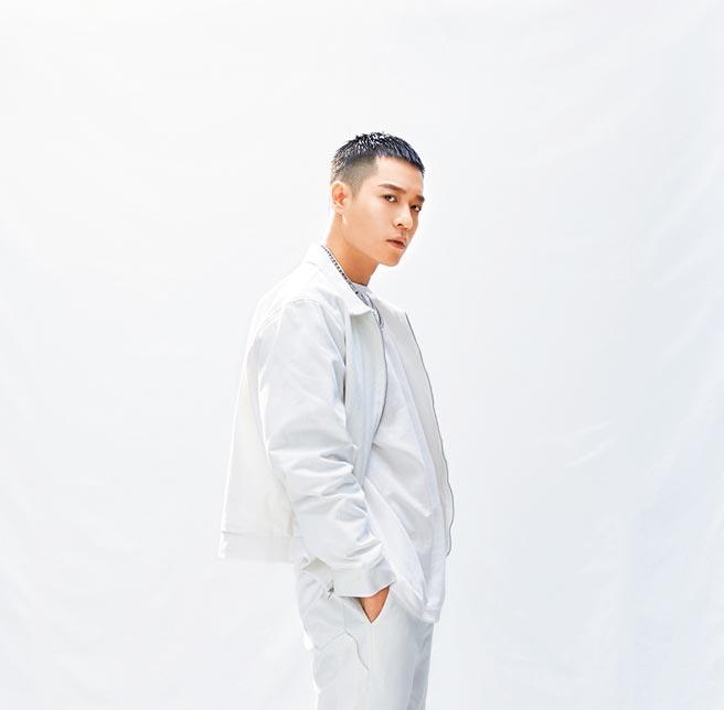 周汤豪推新创作专辑《REAL LIFE》，日前释出新歌MV。（环球音乐提供）