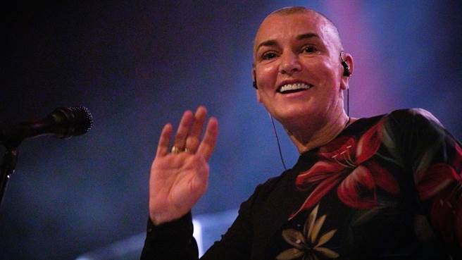 辛妮歐康諾（Sinead O'Connor）日前才PO文表示兒子失蹤，隔日就被警方發現輕生亡。（圖／達志影像）