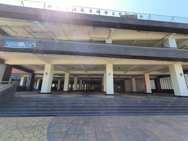 新北市府規畫將五股工商立體停車場1樓，改建為現代化特色市場（市場處提供／戴上容新北傳真）