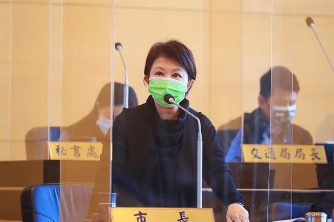 台中市长卢秀燕展开「春节防疫专案」，居家检疫替代所完成安全检查，保障入住者和前线从业人员防疫安全，还会持续查察。（卢金足摄）