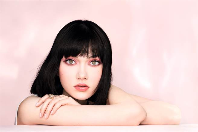 迪奥春季彩妆春妆限量版形象图。（迪奥提供）