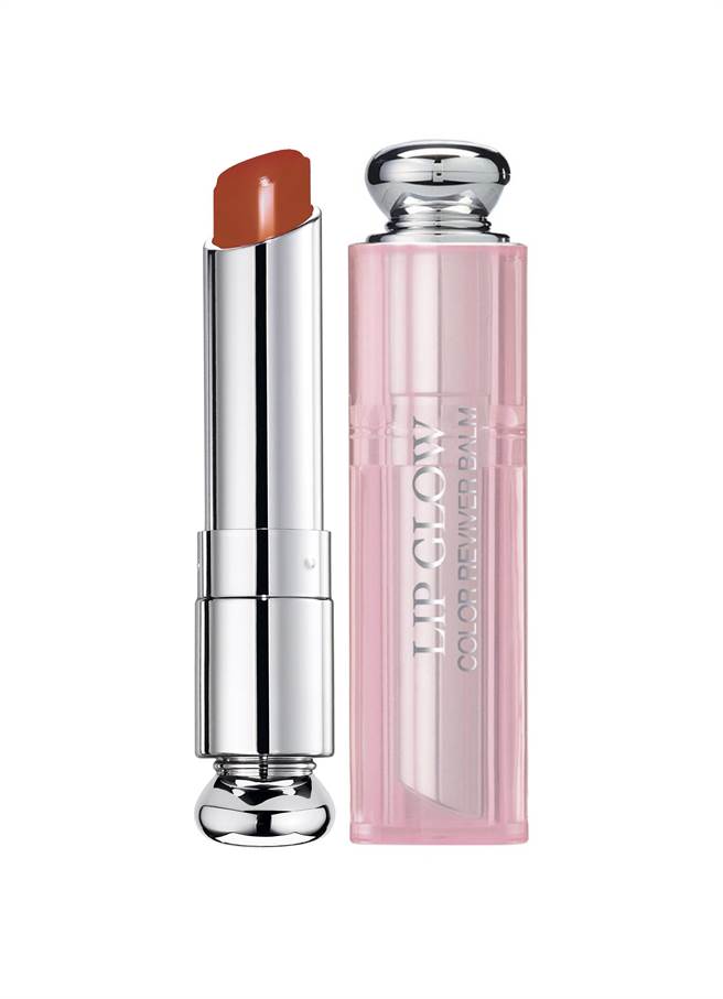 迪奥瘾诱粉漾润唇膏春妆限量版＃032，3.2g，1250元。（迪奥提供）