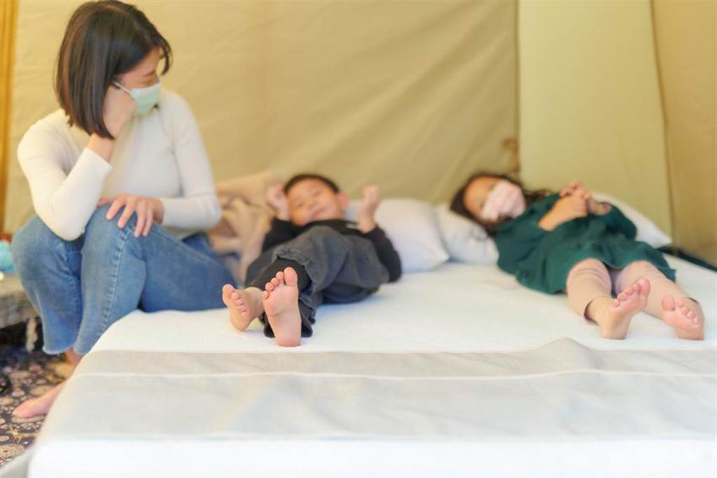 （「好睡象」與「心之谷教育園區」首次合作在秋紅谷舉辦「擁抱．心之谷」試躺體驗活動。圖／業者提供）