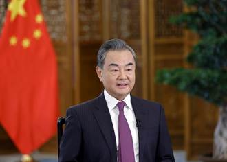 王毅與哈薩克副總理兼外長通電話：堅定支持哈方維穩止暴