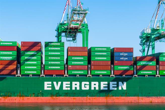 看好全球海運多頭市場延續，貨櫃三雄2020年新增船舶大舉投入搶市。(示意圖/達志影像)