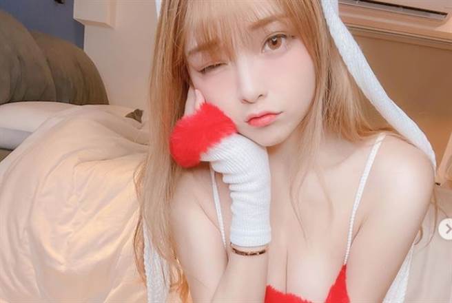 米砂有「老湿姬」的封号，近年来投身AV界。(图/翻摄自米砂IG)