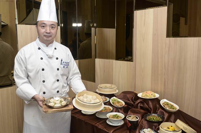 汉来前进竹北远东，一口气开出「汉来上菜片皮鸭专卖店」及「汉来上海汤包分店」 两大人气品牌分店。（汉来提供）