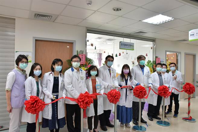 台中医院长照暨辅具中心10日举行落成典礼，将提供5大服务，减少患者面对长期非急性医疗需求时的手足无措。（台中医院提供／张妍溱台中传真）