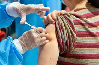 新北今重啟疫苗預約系統 半小時湧入2.4萬人預約