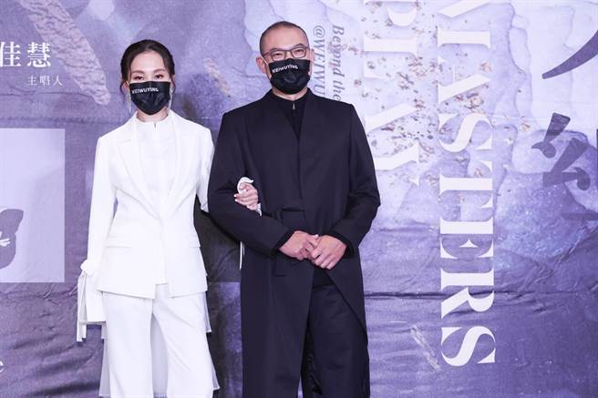 彭佳慧和簡文彬今出席《羅大佑 x 簡文彬 x 彭佳慧 跨樂衛武營音樂會》售票記者會。（羅永銘攝）