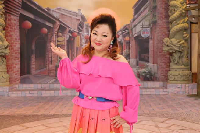 白冰冰主持《我愛冰冰show》幫助許多資深藝人和新人。（中視提供，資料照）