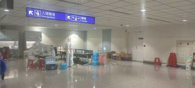 今是長程航班落地採檢上路首日，陳時中赴機場視察，並推3加強措施應戰。（圖／記者陳麒全攝影）