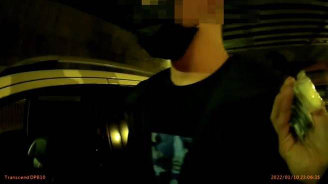警方查获郭男持有毒品，郭男竟表示愿意与警方私下和解。(翻摄照片／林郁平台北传真)