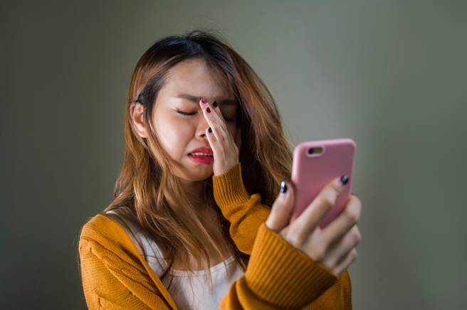 白羊座、摩羯座、處女座、雙子座、雙魚座的女人愛情之路總是跌跌撞撞，第一名的雙魚座太心軟總是遇到爛桃花。（示意圖／shutterstock）
