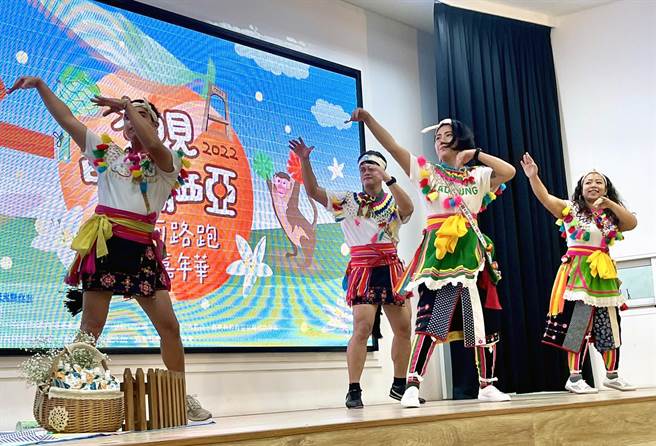 台东县东河乡公所行销特色农产品「晚崙西亚」，将在3月26举办路跑活动。（庄哲权摄）