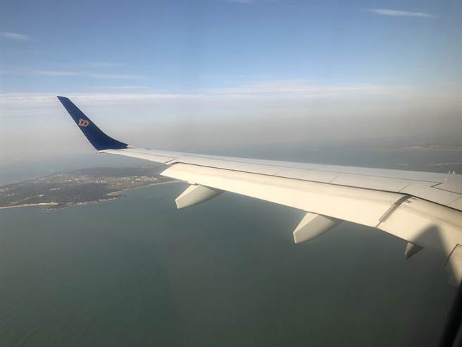 台金線春節第4波加班機今天敲定13架次，可提供4000座位數，1／13(周四)上午9時統一開放訂位。（李金生攝）