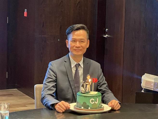 （英特尔创新科技前总经理谢承儒11日正式加入信骅，担任营运长一职。图／苏嘉维）