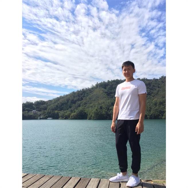 F-16V战机失联飞官陈奕。(图/翻摄自脸书)