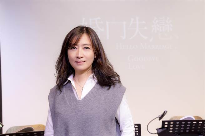 邓惠文医师出席舞台剧《婚内失恋》读剧记者会（巨宸制作提供）