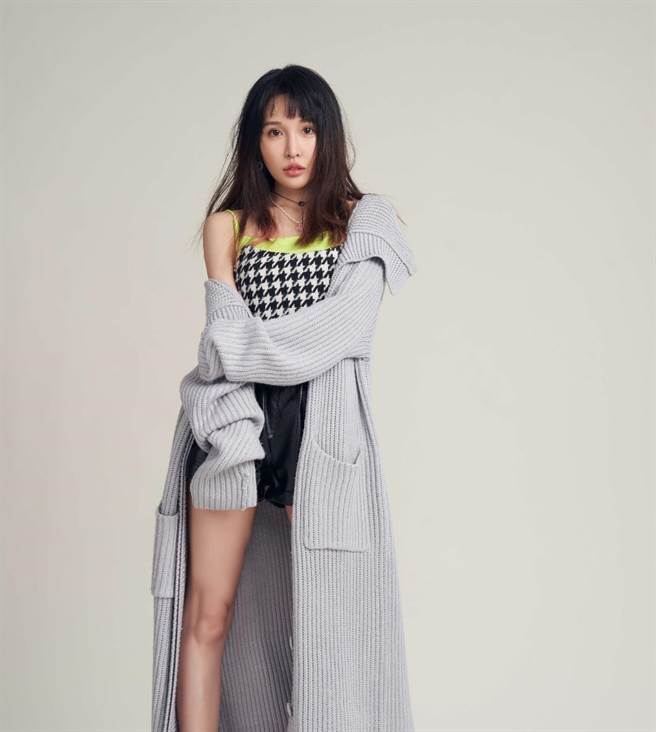 張若凡近來推出新歌，勇敢挑戰瘋狂唱腔。（索尼音樂提供）
