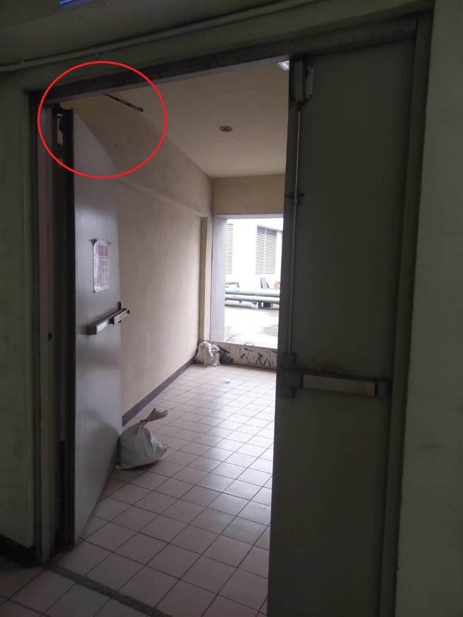 北市光华商场安检不合格，防火门损坏重罚12万。（北市建管处提供／杨亚璇台北传真）