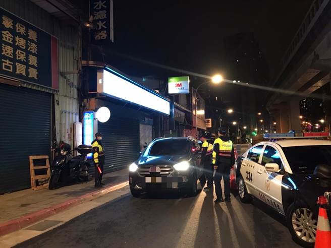 新北市中和警分局自元旦连续假日起，持续规画取缔酒后驾车大执法专案勤务。（中和警分局提供）