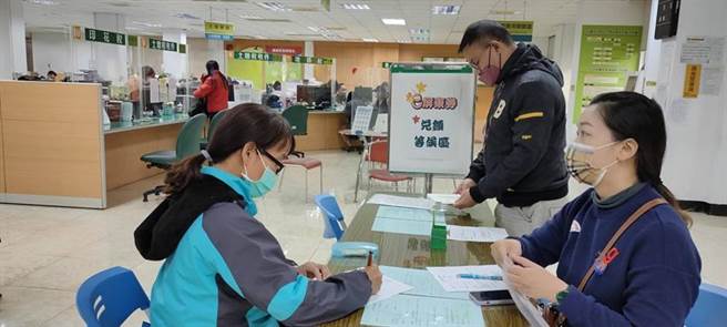 （屏东券兑现率超过八成。图／屏东县政府提供）