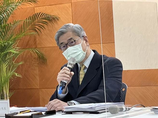 （金管会主委黄天牧提台股续旺的四面向。图／魏乔怡）