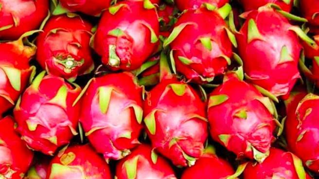 多地進口火龍果驗出新冠病毒，陝西提示避免網購進口水果。（香港東網）