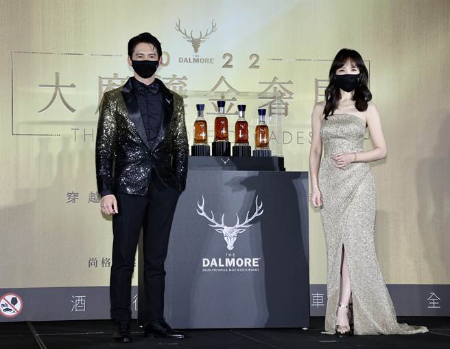 温升豪、天心萤幕夫妻檔一起出席活动。（罗永铭摄）