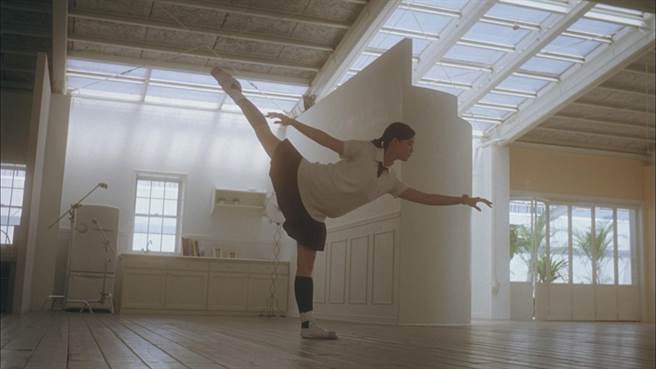 苍井优凭藉《花与爱丽丝》站稳日本影坛一姐地位。（光年映画提供）