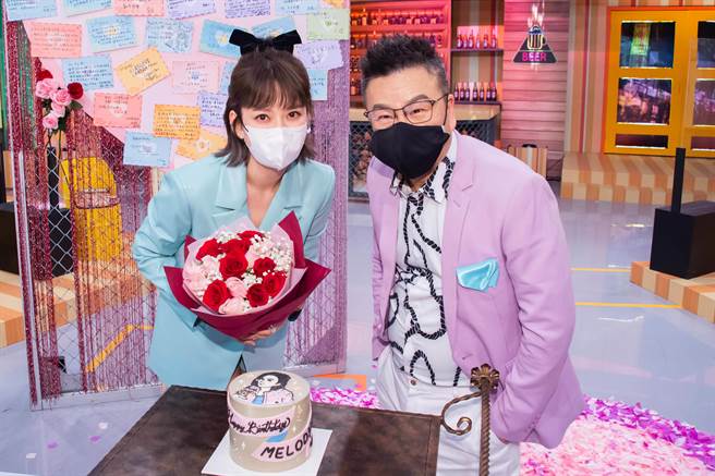 製作單位訂做Melody蛋糕。（TVBS提供）