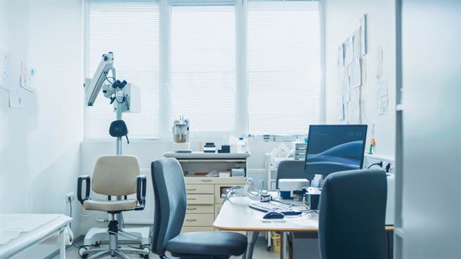 一名女護理師與人夫發展婚外情，大膽在值班室發生性關係，遭到對方妻子提告求償。（示意圖／Shutterstock）