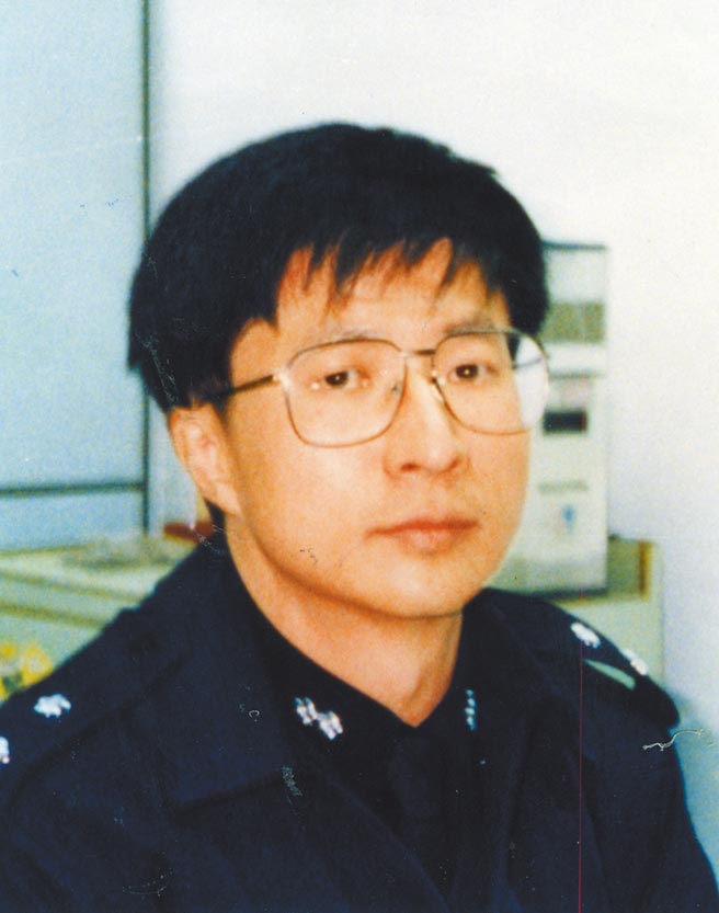 郭玺年轻时是海军武获室军官，也是尹清枫案重要证人。（本报资料照片）