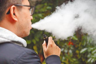 《菸害防制法》修正案拍板 未滿20歲禁止吸菸 全面禁電子煙 輸入重罰5000萬