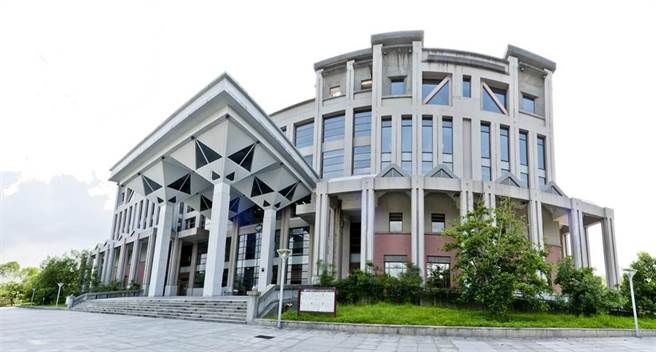 校方表示，厂商13日已经停业，厘清原因后将会依合约向厂商求偿，严重将会解约，而若有学生因拉肚子影响期末考，也将会请教务处调查，协助补考。(本报资料照片)