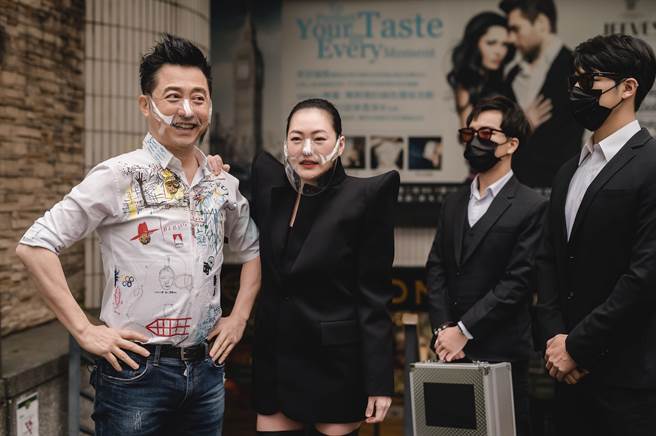 哈林（左）上小S节目《熙娣想聊》互亏、狠呛完全不留余地。（CATCHPLAY提供）