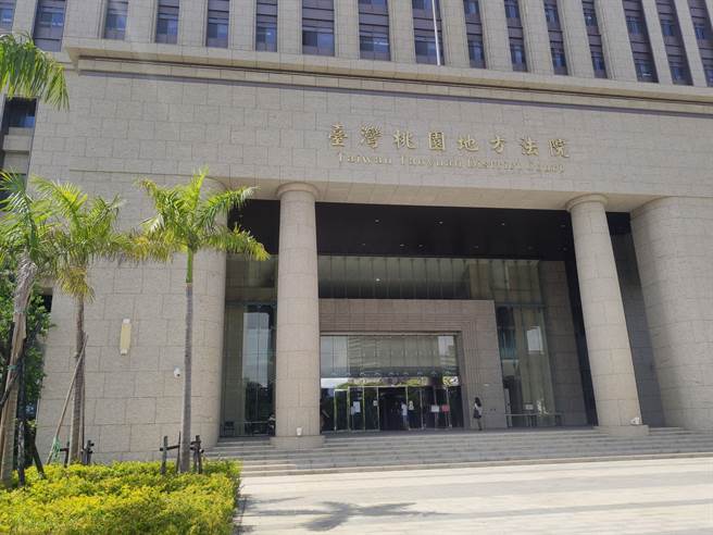 王浩宇因让民眾以为林姓男子持有毒品，造成误会，被法院判赔15万元。（赖佑维摄）