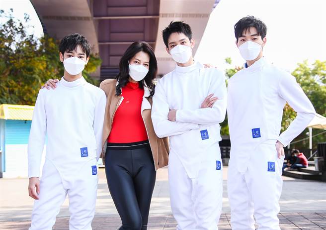 劉修甫（左起）、丁寧、曹佑寧、牧森今出席電影開鏡記者會。（羅永銘攝）