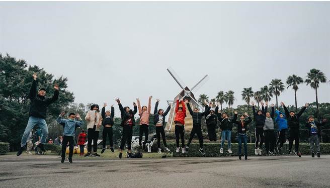 新冠疫情持續發燒，金門縣府宣布各國中小幼兒園暫停赴台校外教學活動。（金門縣府提供／李金生傳真）