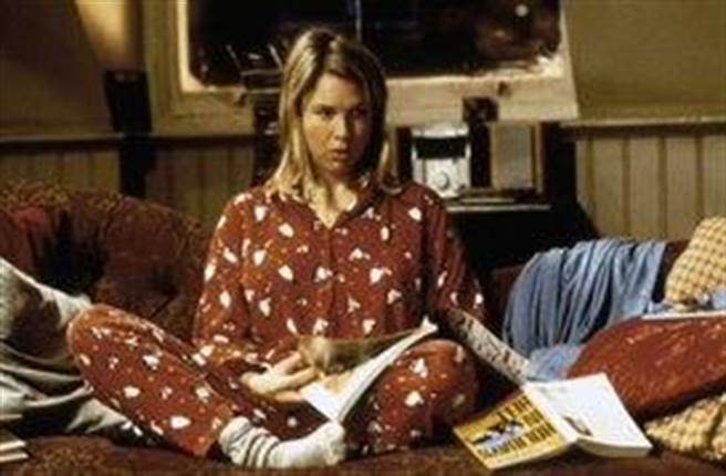 芮妮齐薇格为《BJ单身日记》把自己变胖，并以邋遢面貌示人。（台北双喜电影提供）