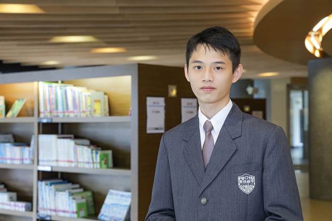 南投普台高中高诠贺勇于挑战不设限，凭藉突出的个人品牌与优秀的黄金学力，录取常春藤盟校布朗大学地质系。