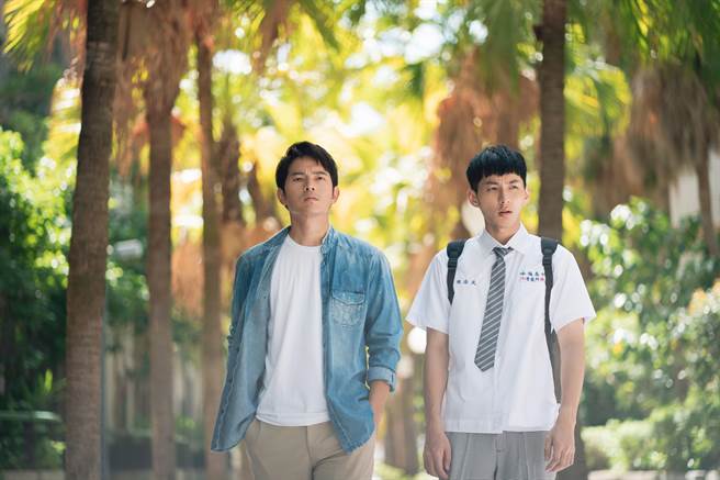 宥胜(左)演出《机智校园生活》。TVBS提供