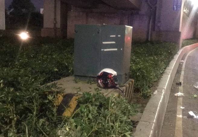 画面曝光！越籍男大生偷骑同学26万重机狂飙，失控自撞爆头亡。(叶书宏翻摄)
