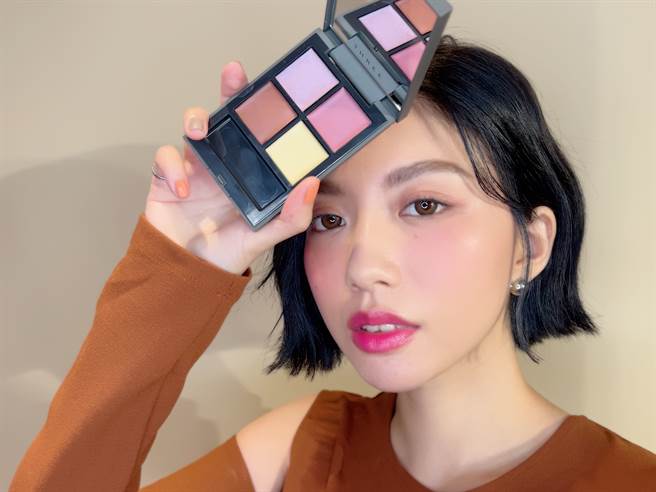 A.M Fairyland、RMK、THREE、FreshO2推出眼影盘新品，图中为THREE魅光幻眸眼采盒ALLY#04 RIDE THE WIND。（邱映慈摄）
