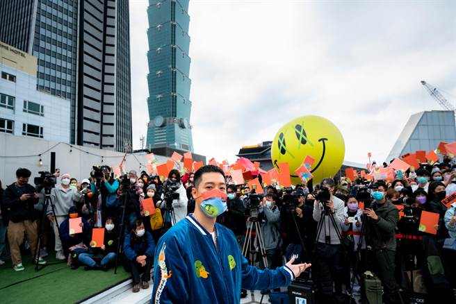 周汤豪今举行《REAL LIFE》专辑签名会，现场人气爆棚。（环球音乐提供）