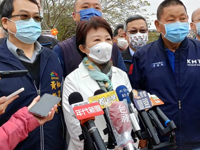 台中市长卢秀燕表示，同岛一命，疫苗护照应由中央统一规划跟发布。（陈淑娥摄）