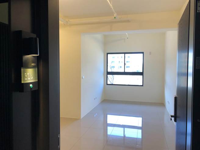 该轻豪宅大奖「泰嘉水云川」位于九份子重划区的31.6坪、总价880万。（泰嘉提供）