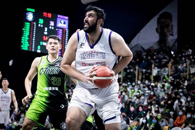 攻城狮洋将辛巴将因在社群媒体侮辱裁判被罚5000元。(PLG提供)