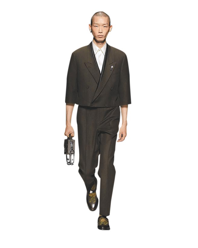 短版、结合日式风格，看得出来Silvia这季男装混搭不少全新灵感。（Fendi提供）